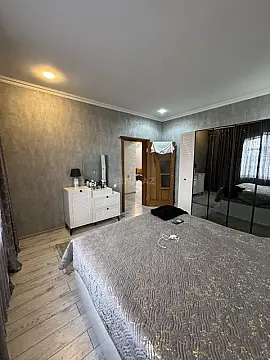 Satılır 4 otaqlı həyət evi 150 m²