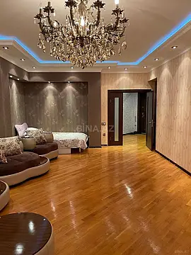 Kirayə verilir 3 otaqlı mənzil 150 m²
