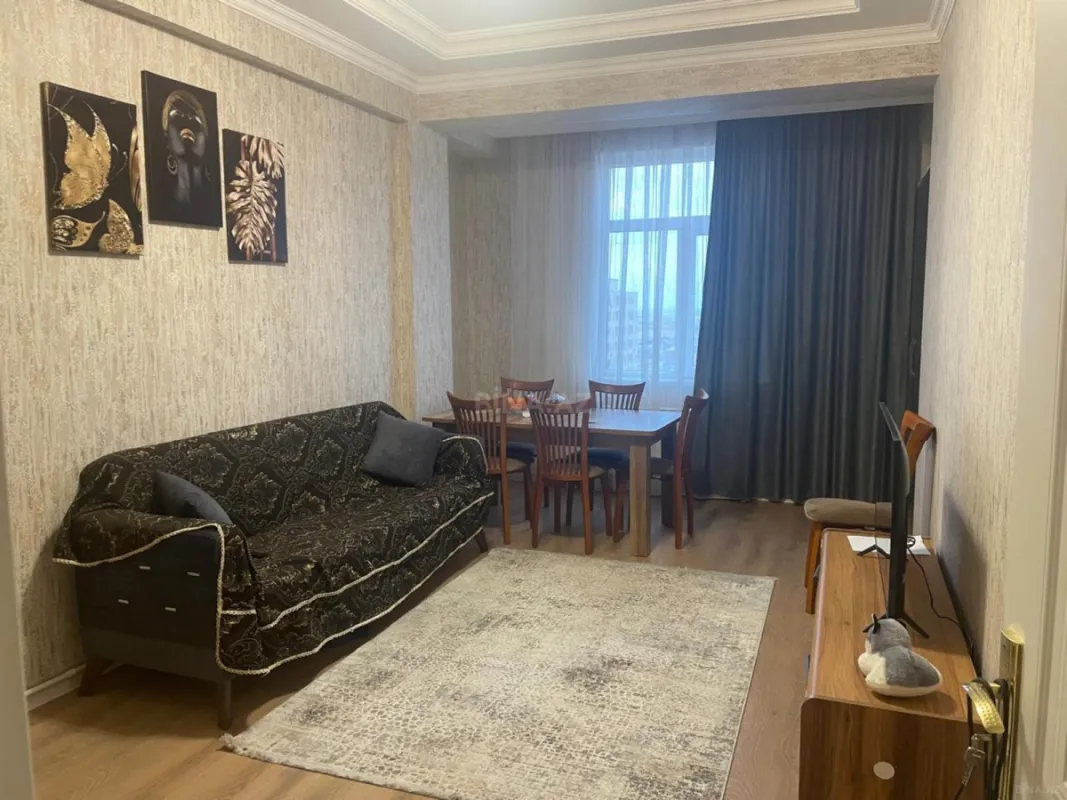 Satılır 2 otaqlı mənzil 58 m²