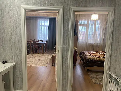 Satılır 2 otaqlı mənzil 58 m²