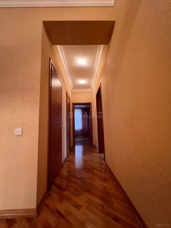 Kirayə verilir 3 otaqlı mənzil 126 m²