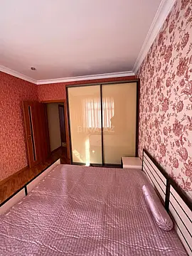 Kirayə verilir 3 otaqlı mənzil 126 m²