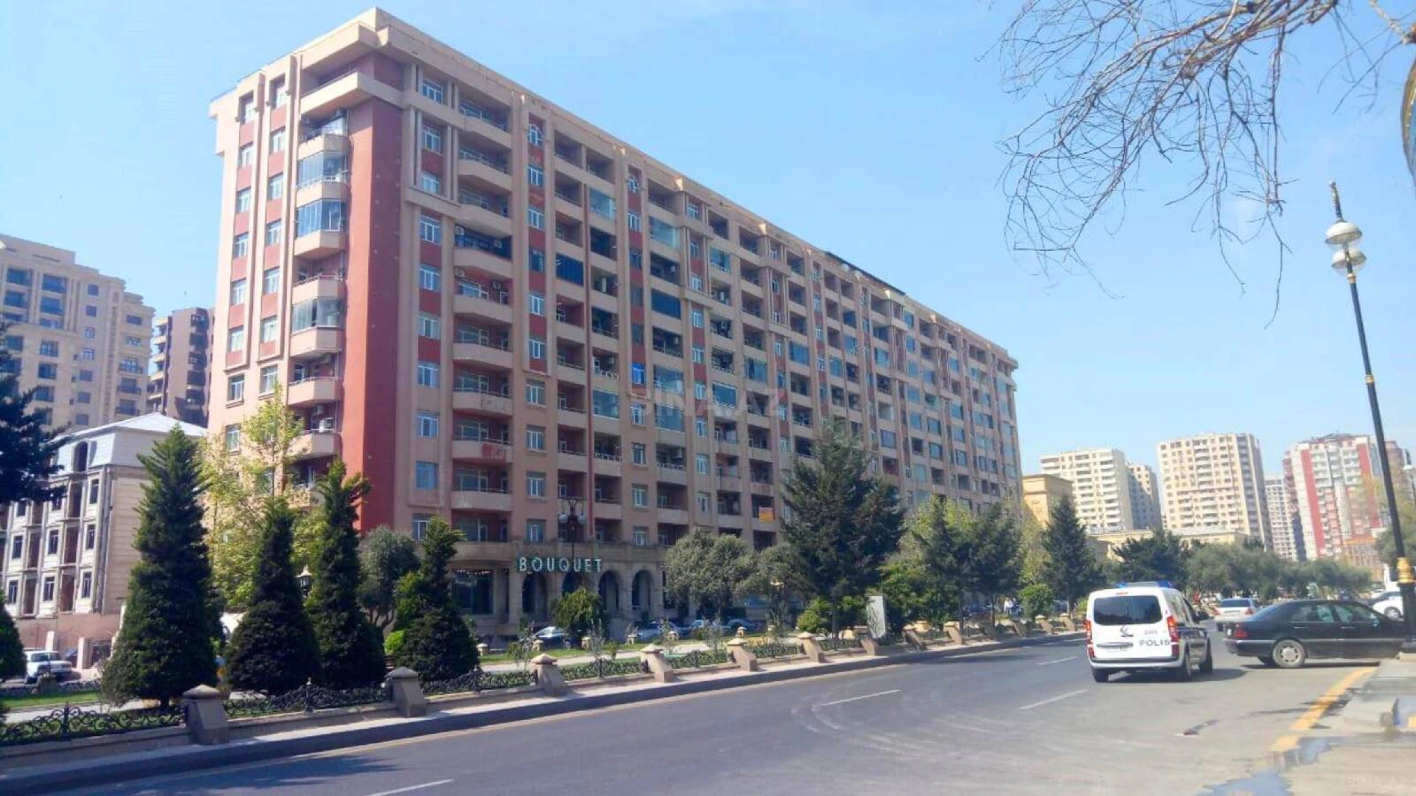 Kirayə verilir 3 otaqlı mənzil 126 m²