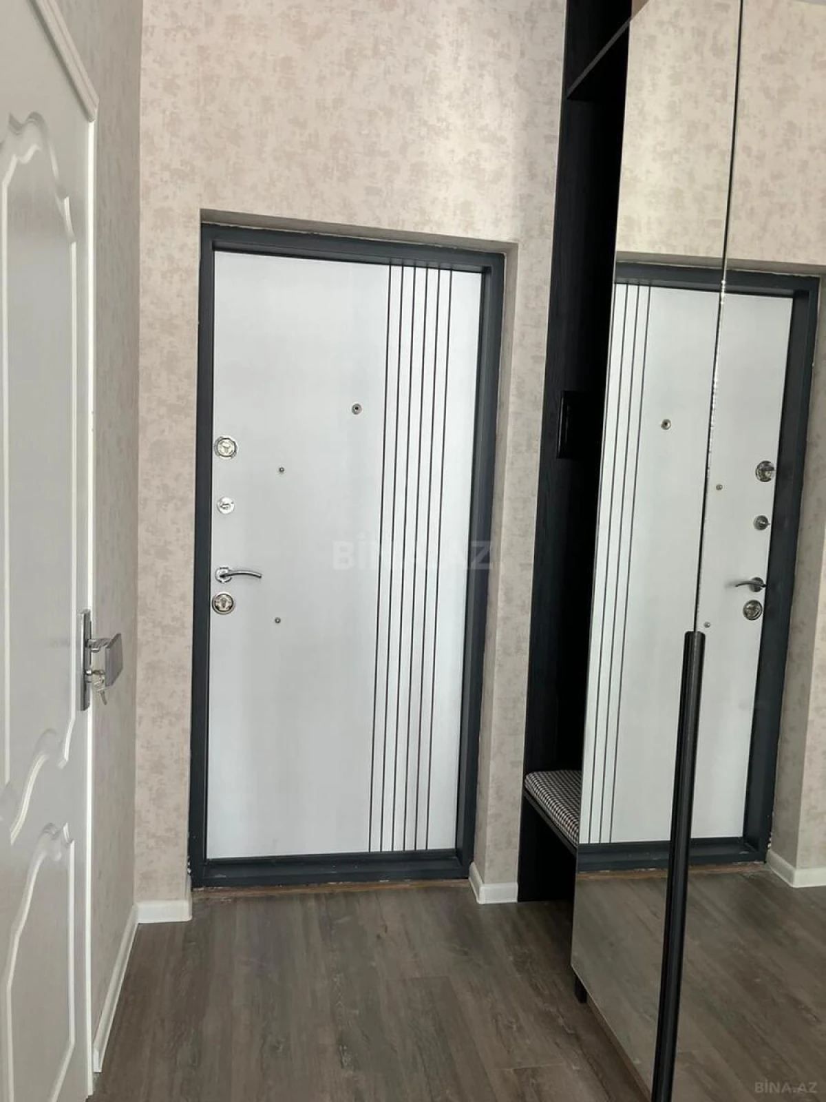 Kirayə verilir 2 otaqlı mənzil 85 m²