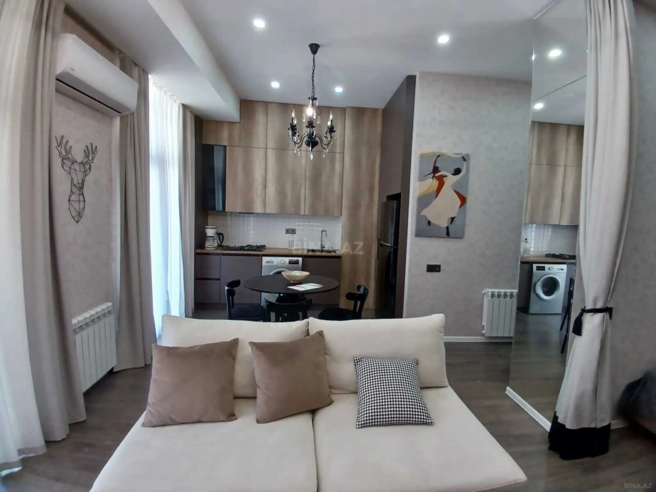 Kirayə verilir 2 otaqlı mənzil 85 m²
