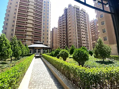 Satılır 3 otaqlı mənzil 151 m² — Bakı 3 otaq 151.00 m²