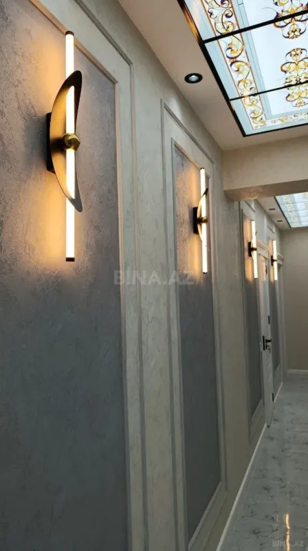 Satılır 4 otaqlı mənzil 156 m²