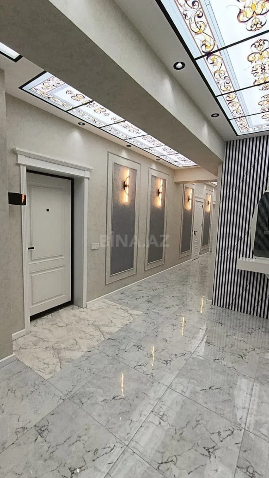 Satılır 4 otaqlı mənzil 156 m²
