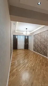 Satılır 4 otaqlı mənzil 156 m²