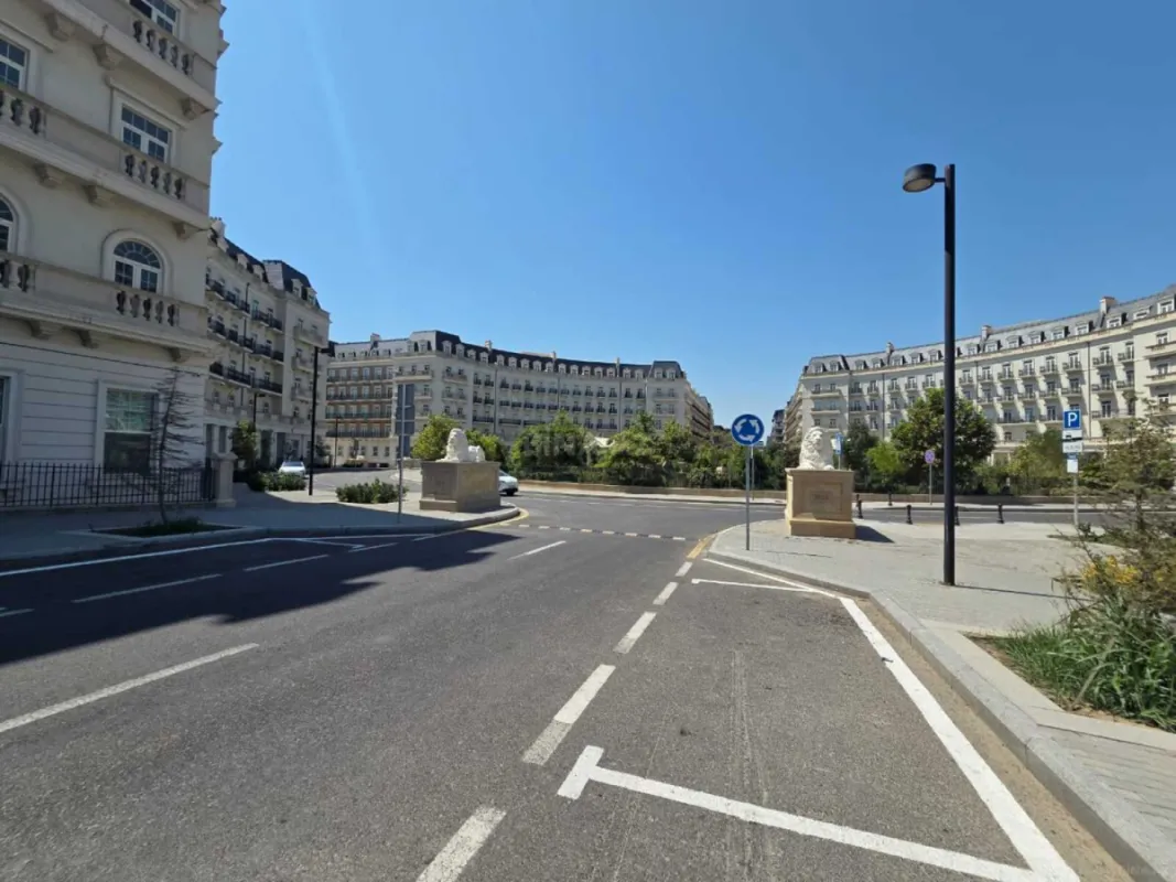 Satılır 3 otaqlı mənzil 114 m²