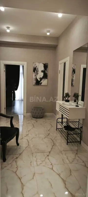 Satılır 3 otaqlı mənzil 114 m²