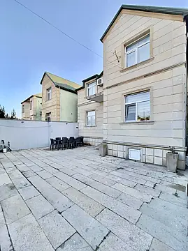 Satılır 6 otaqlı həyət evi 116 m²