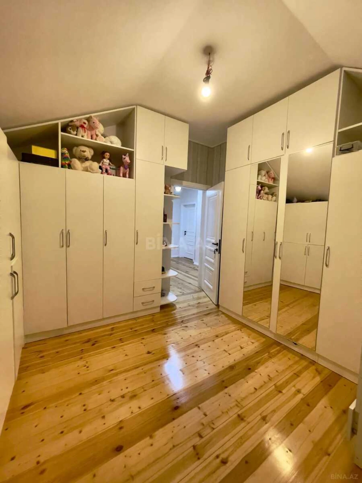 Satılır 6 otaqlı həyət evi 116 m²