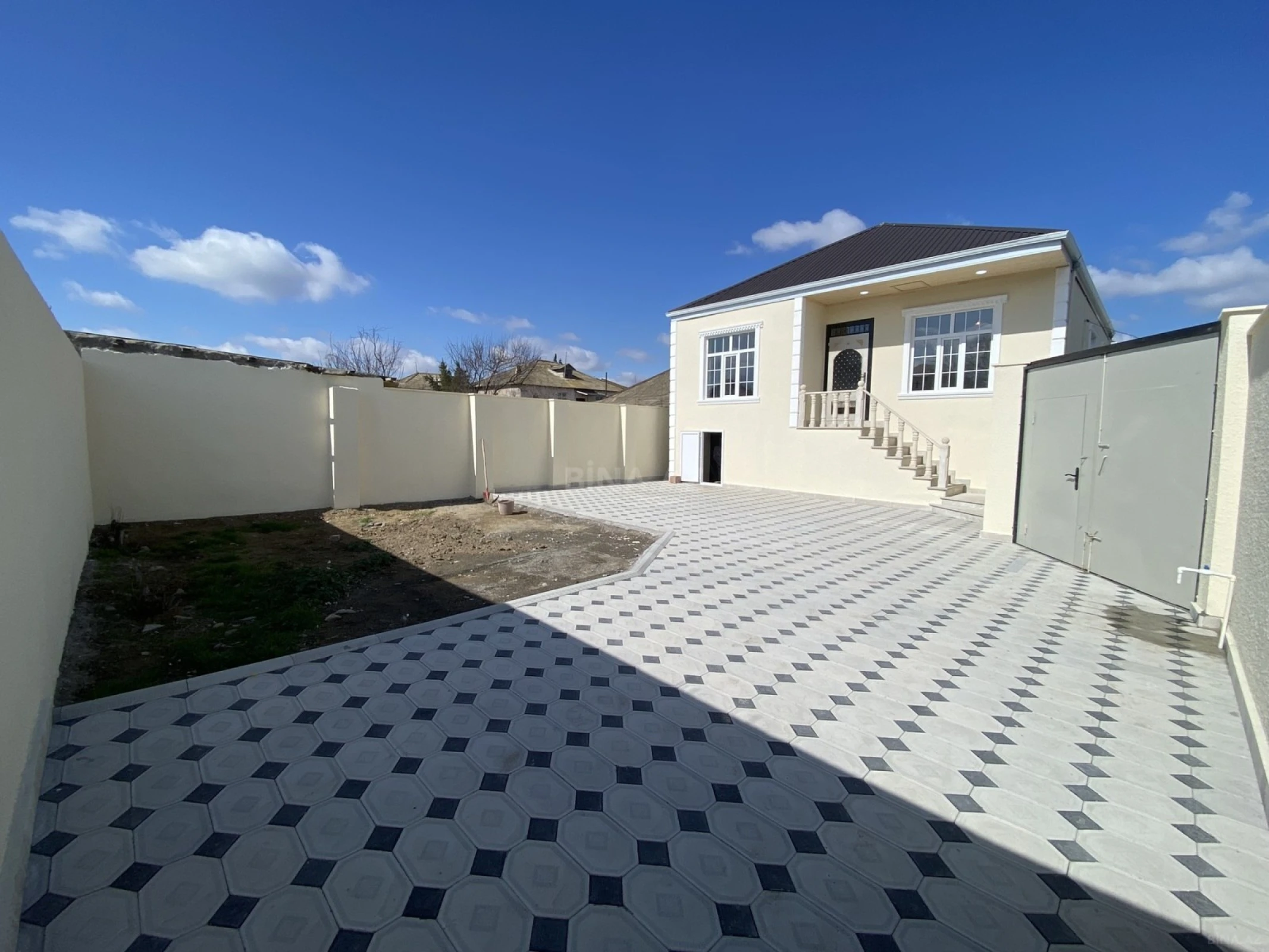 Satılır 4 otaqlı həyət evi 110 m²