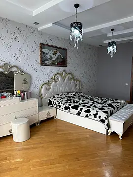 Satılır 3 otaqlı mənzil 128 m²