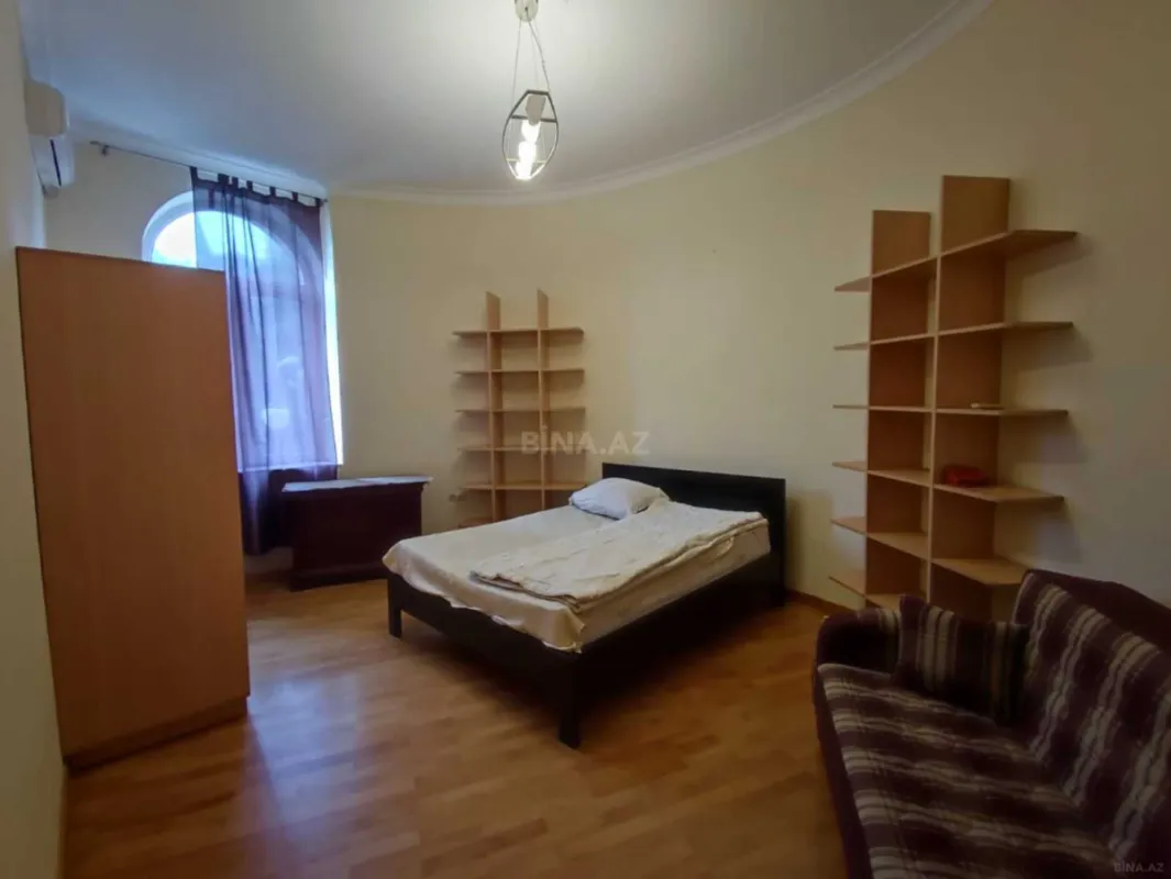 Kirayə verilir 3 otaqlı mənzil 122 m²