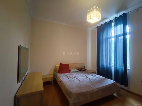 Kirayə verilir 3 otaqlı mənzil 122 m²