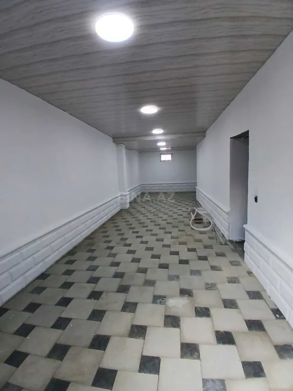 Satılır 4 otaqlı həyət evi 184 m²
