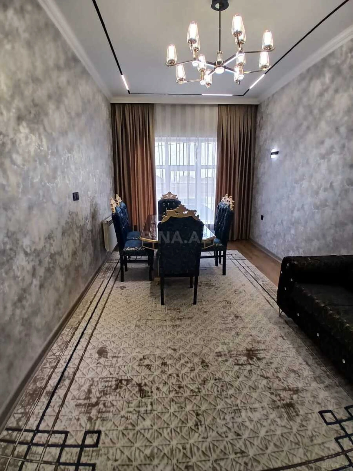 Satılır 4 otaqlı həyət evi 184 m²