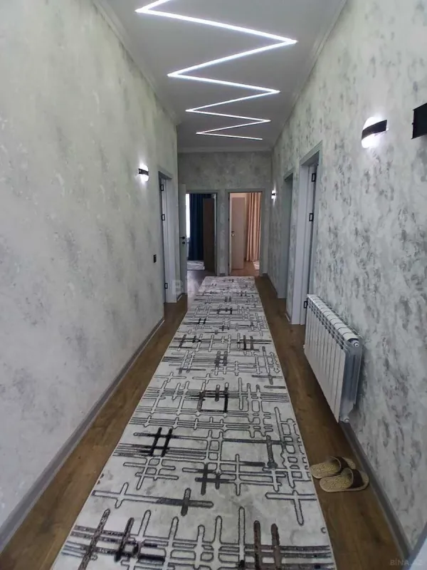 Satılır 4 otaqlı həyət evi 184 m²