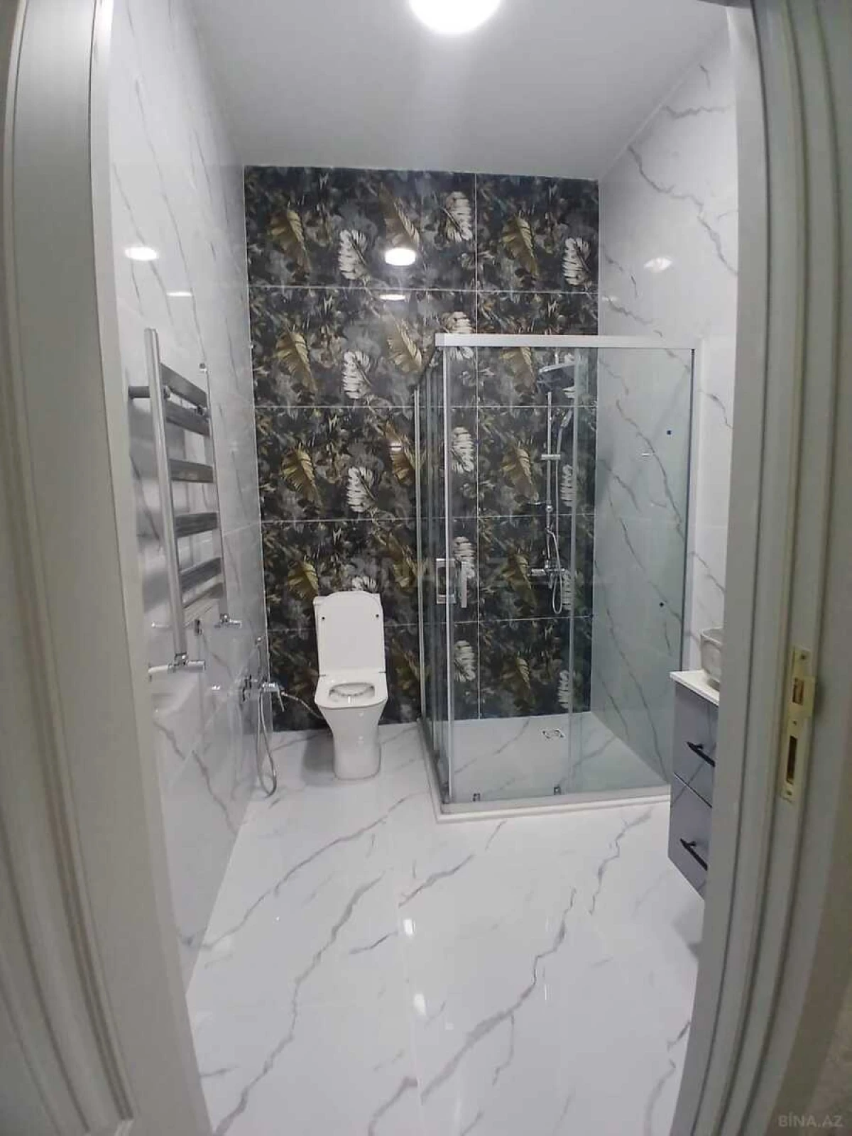 Satılır 4 otaqlı həyət evi 184 m²