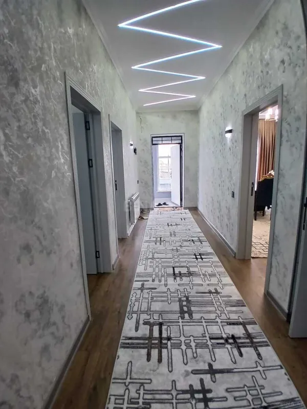 Satılır 4 otaqlı həyət evi 184 m²