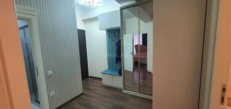 Kirayə verilir 3 otaqlı mənzil 95 m² — Bakı, 8-ci kilometr 3 otaq 95.00 m²