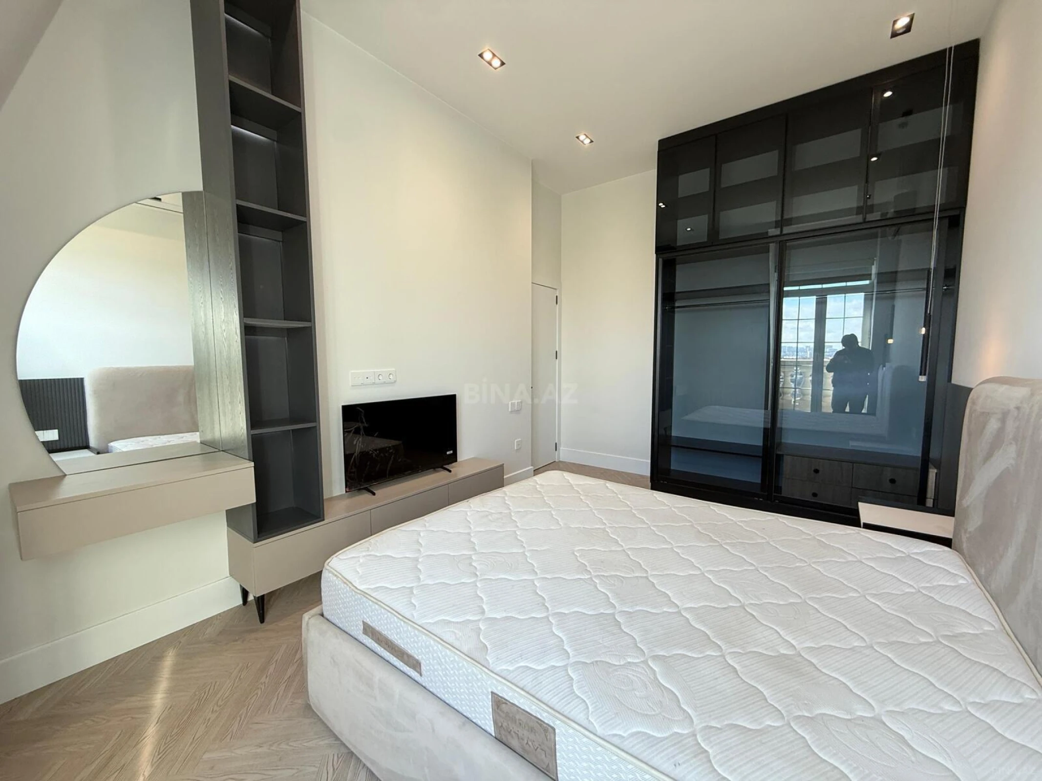Kirayə verilir 2 otaqlı mənzil 64 m²