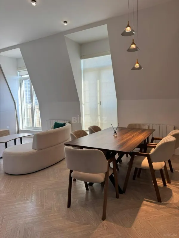 Kirayə verilir 2 otaqlı mənzil 64 m²