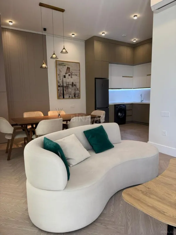 Kirayə verilir 2 otaqlı mənzil 64 m²