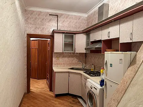 Kirayə verilir 2 otaqlı mənzil 70 m²