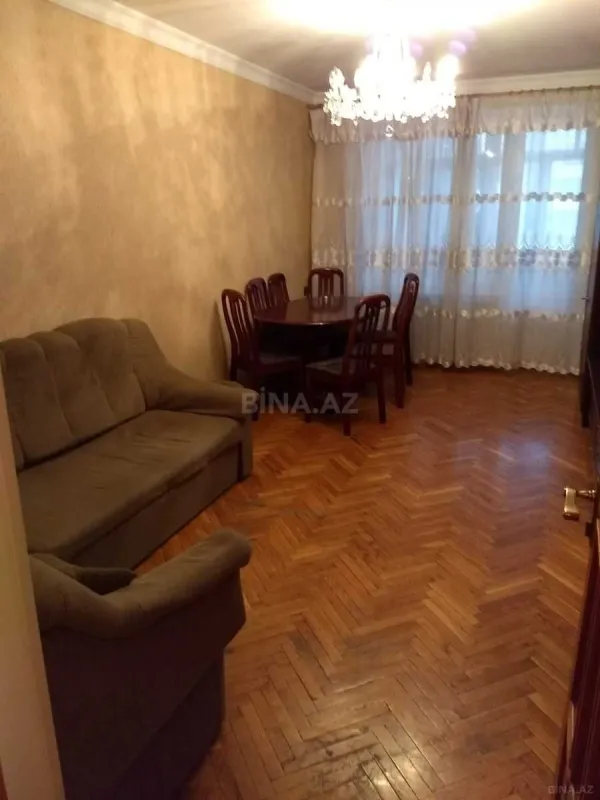 Kirayə verilir 2 otaqlı mənzil 50 m²