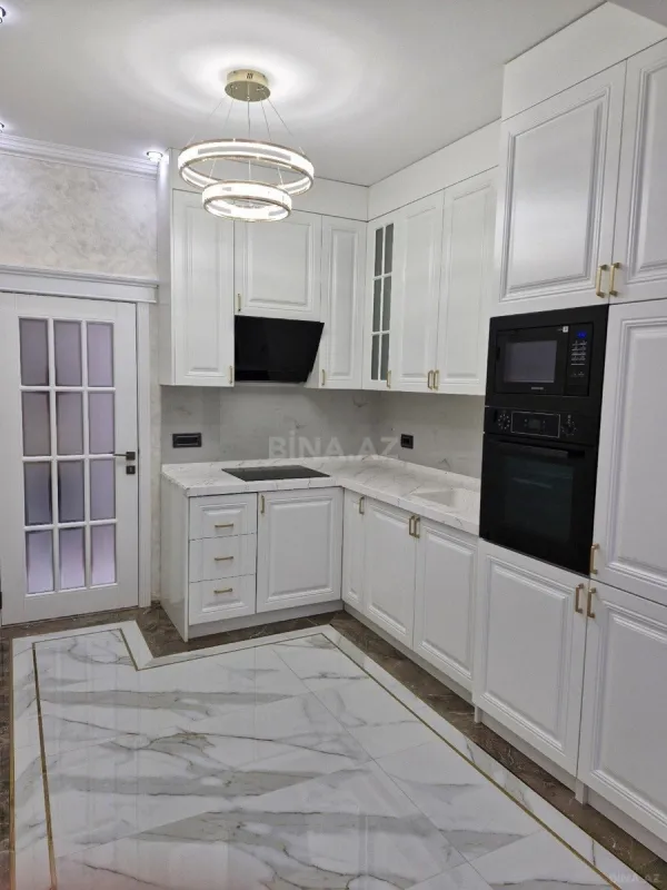 Satılır 3 otaqlı mənzil 114 m²
