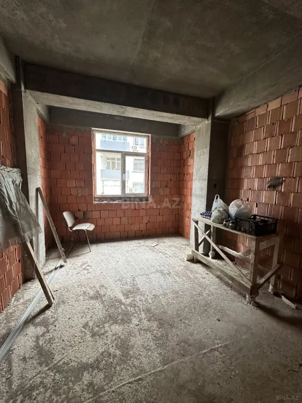 Satılır 2 otaqlı mənzil 73 m²