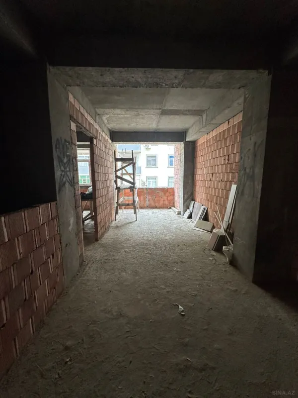 Satılır 2 otaqlı mənzil 73 m²