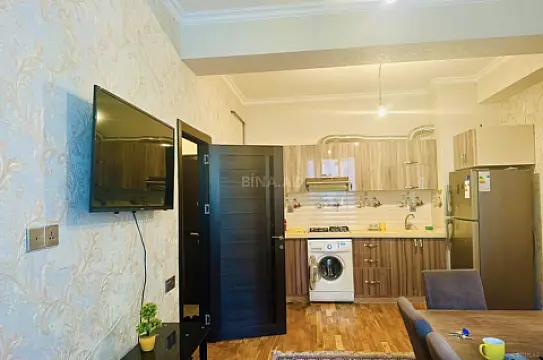 Kirayə verilir 2 otaqlı mənzil 50 m²