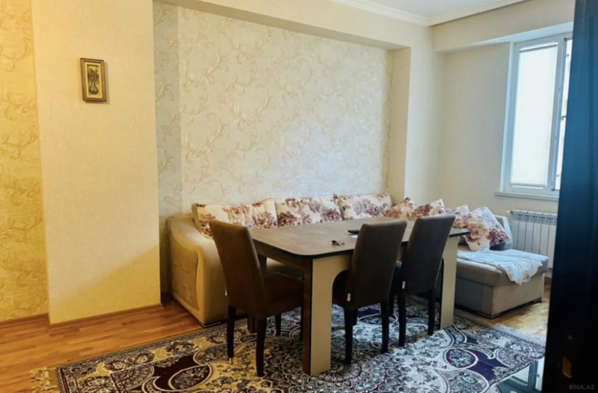 Kirayə verilir 2 otaqlı mənzil 50 m²
