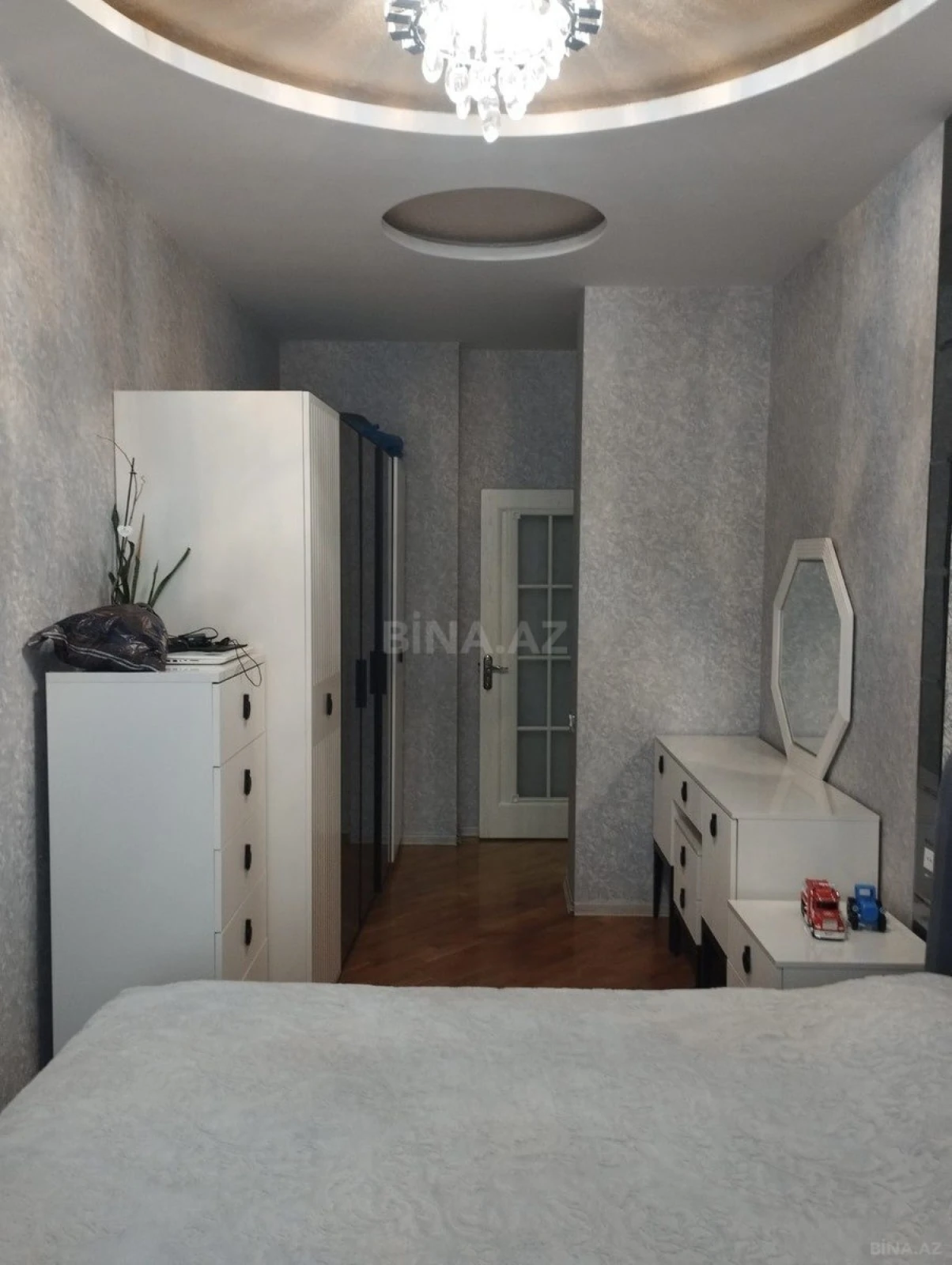 Satılır 2 otaqlı mənzil 66 m²