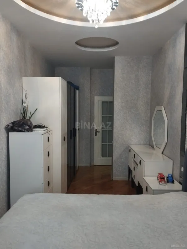 Satılır 2 otaqlı mənzil 66 m²