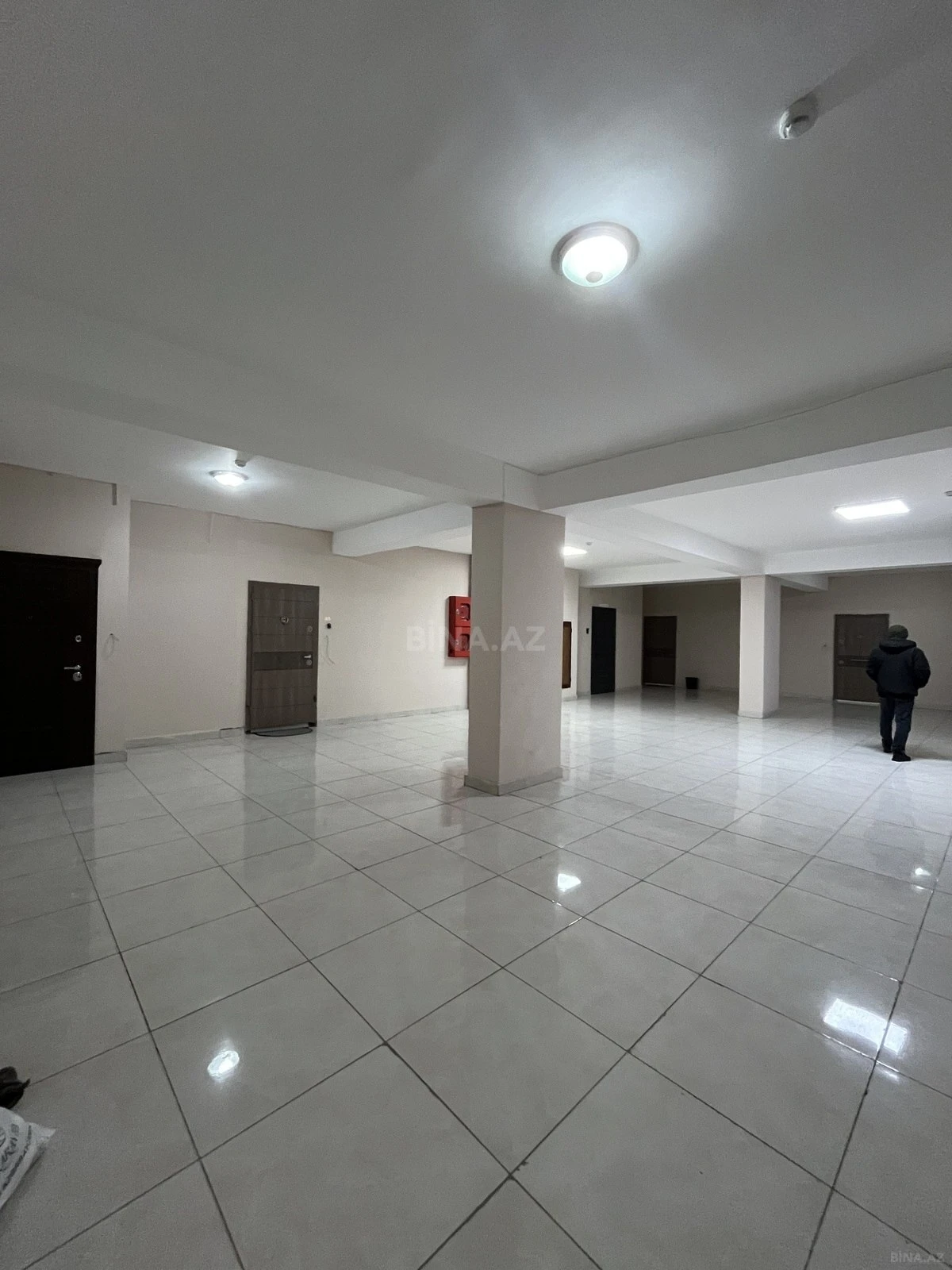 Satılır 2 otaqlı mənzil 85 m²