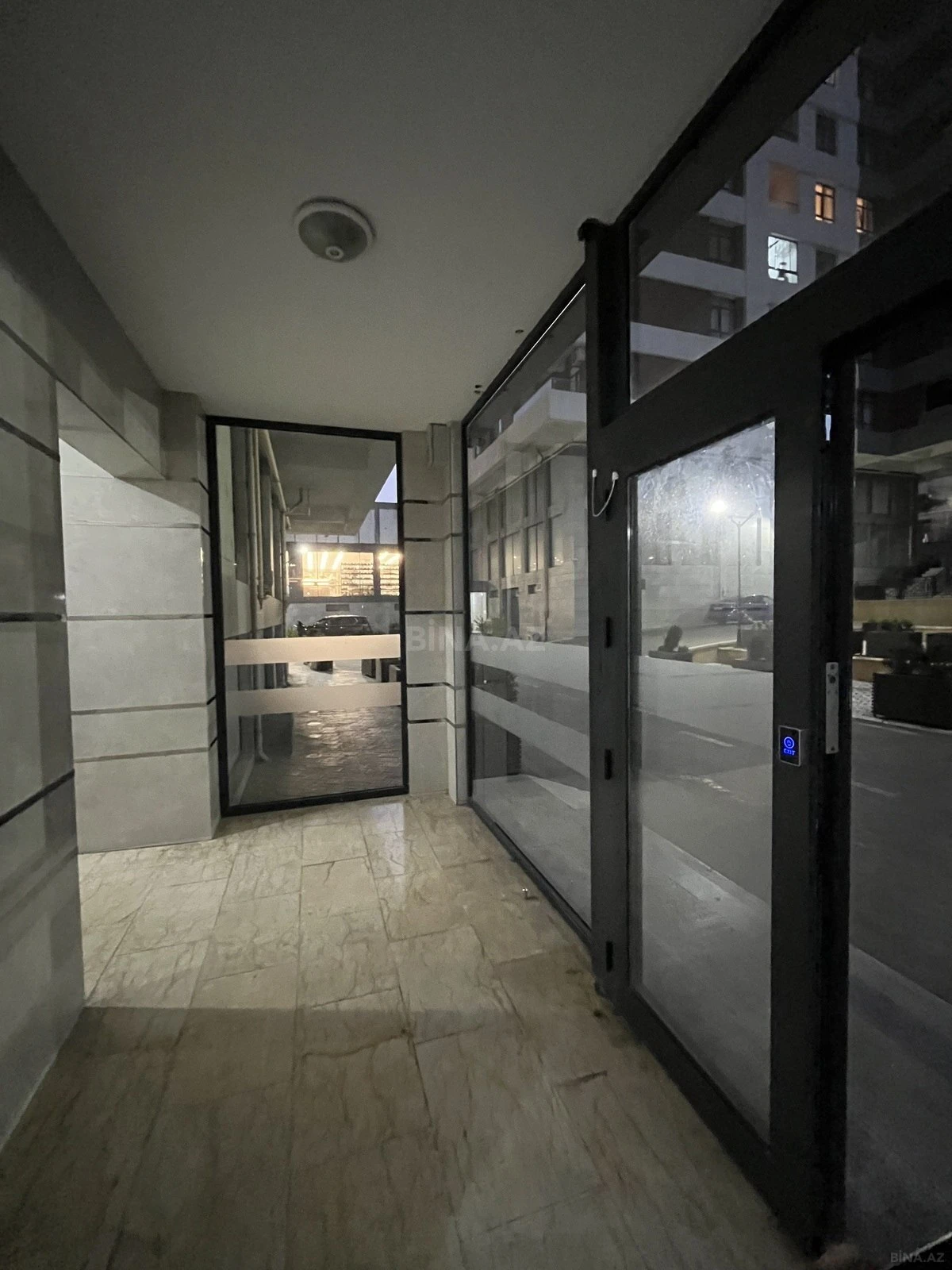 Satılır 2 otaqlı mənzil 85 m²