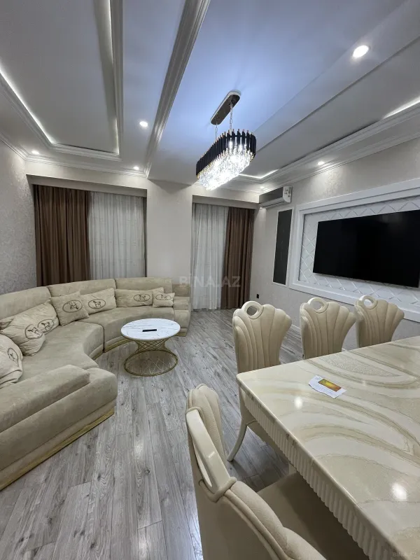 Satılır 2 otaqlı mənzil 85 m²