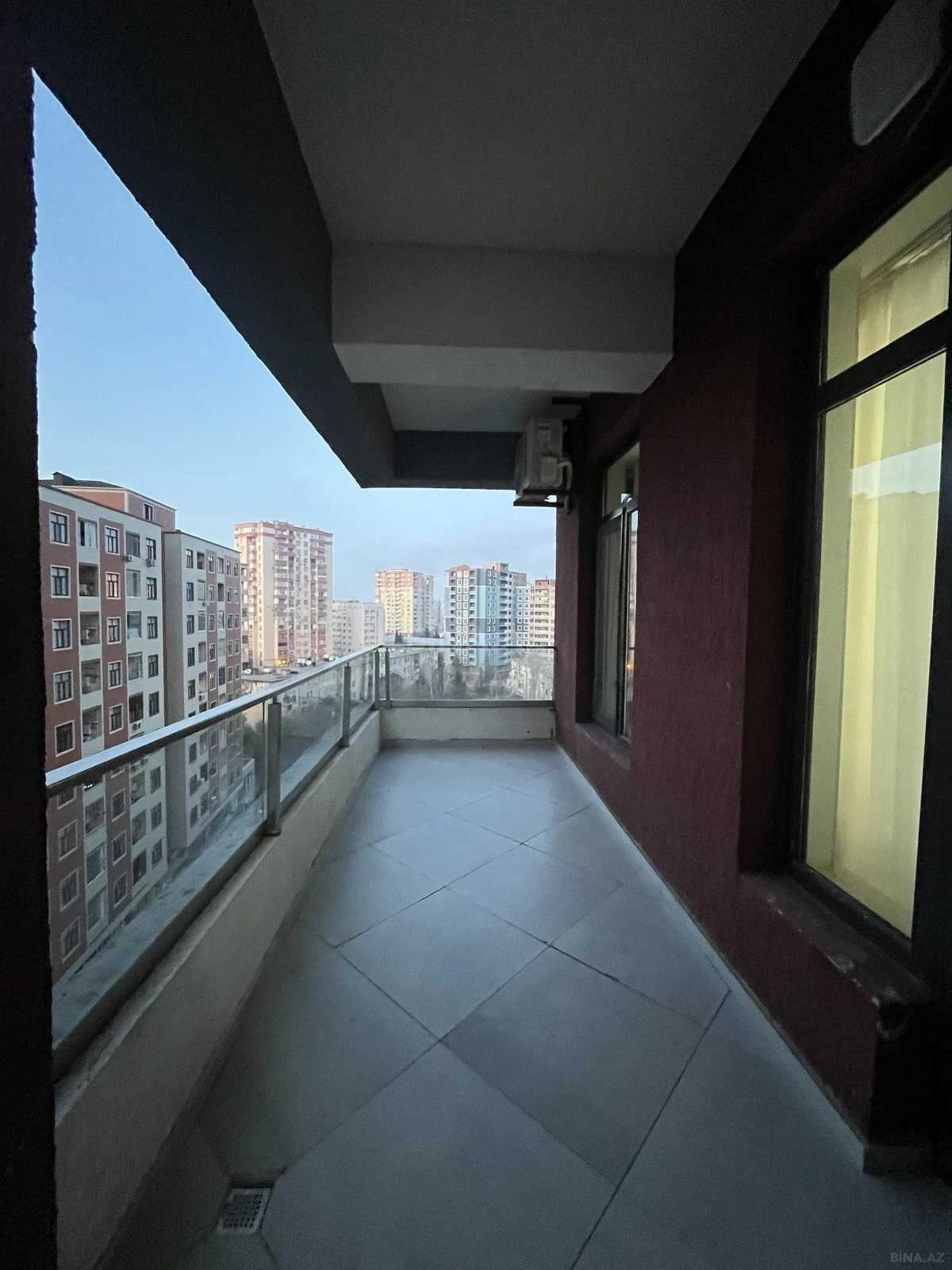Satılır 2 otaqlı mənzil 85 m²