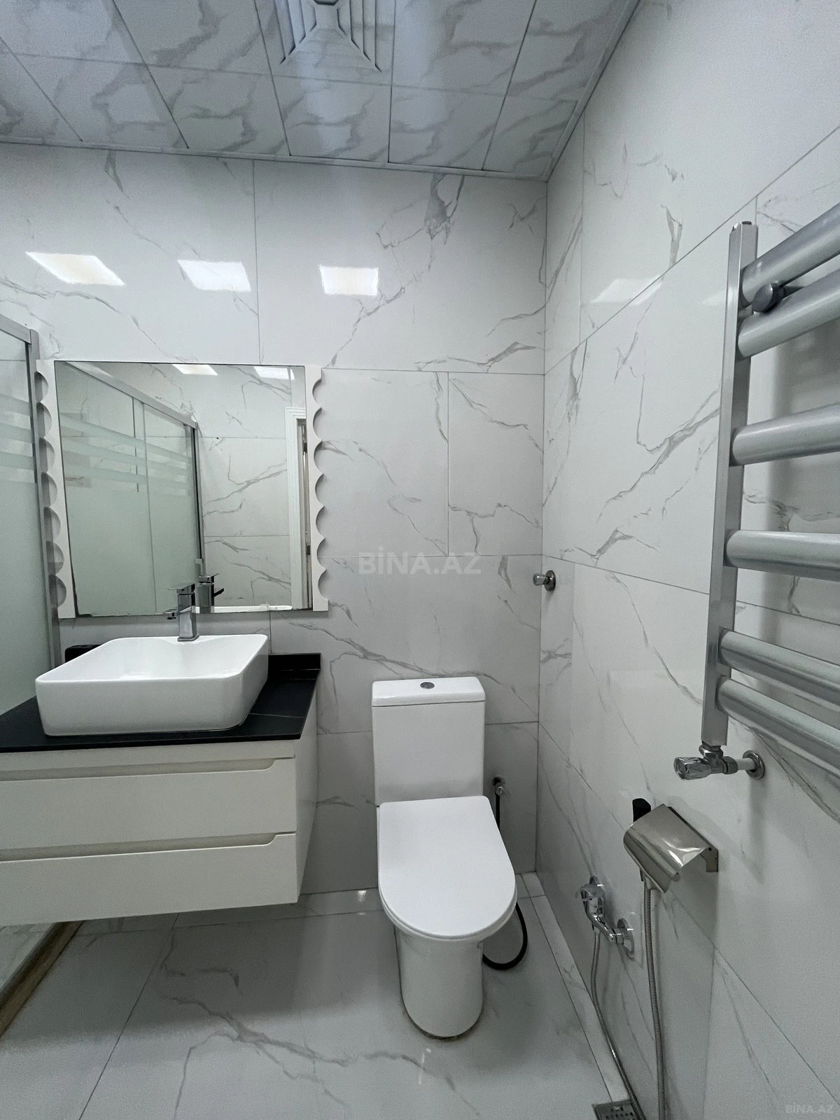Satılır 2 otaqlı mənzil 85 m²