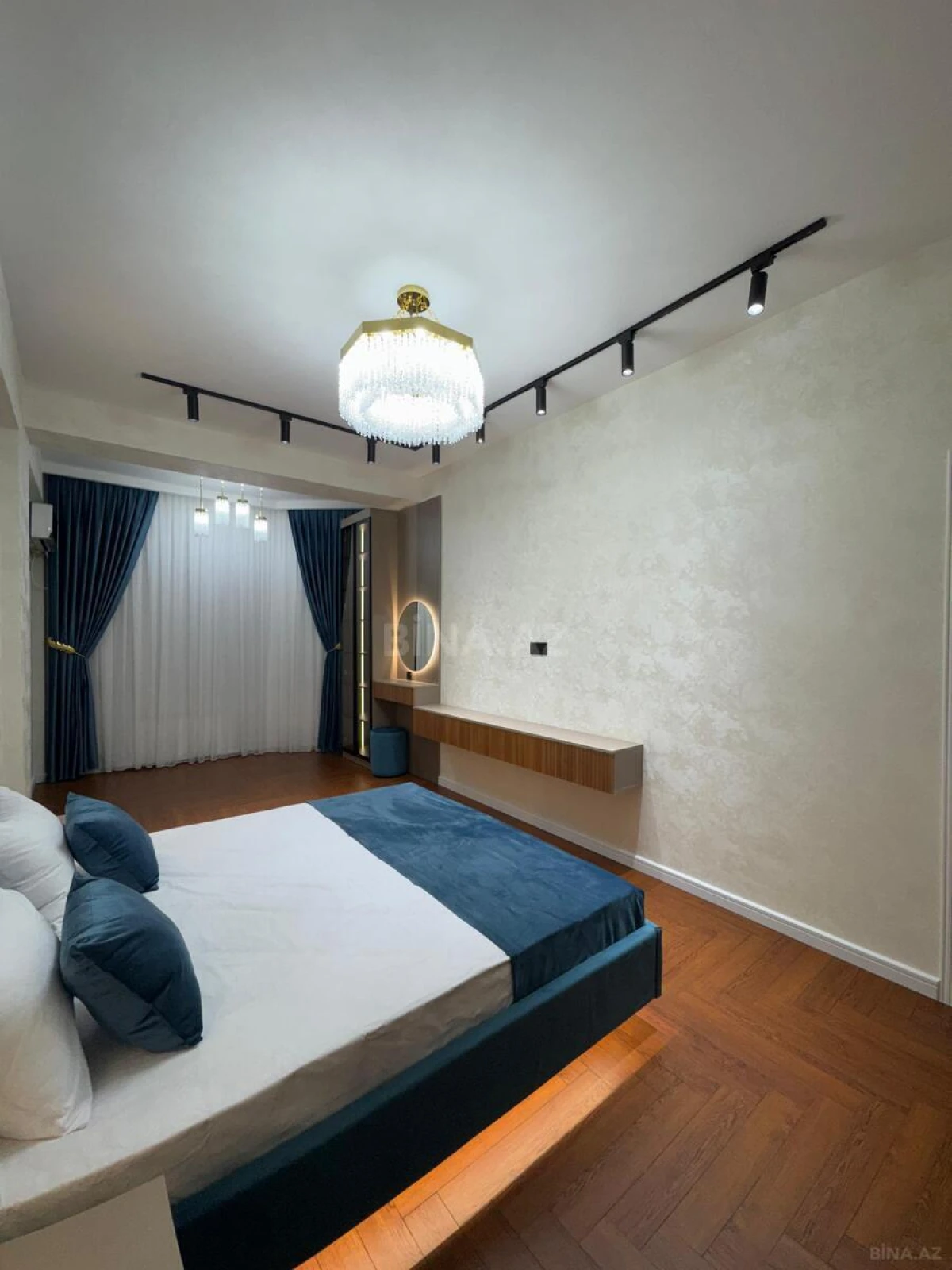 Satılır 3 otaqlı mənzil 96 m²