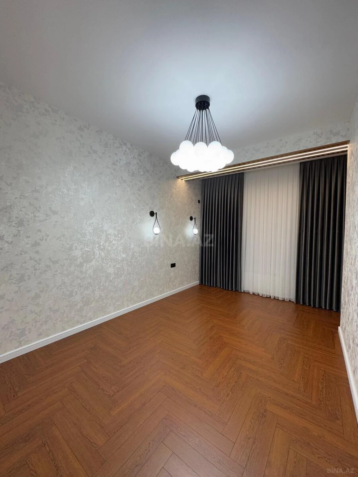Satılır 3 otaqlı mənzil 96 m²