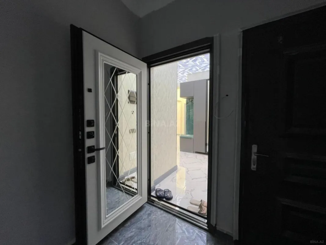 Satılır 2 otaqlı mənzil 84 m²