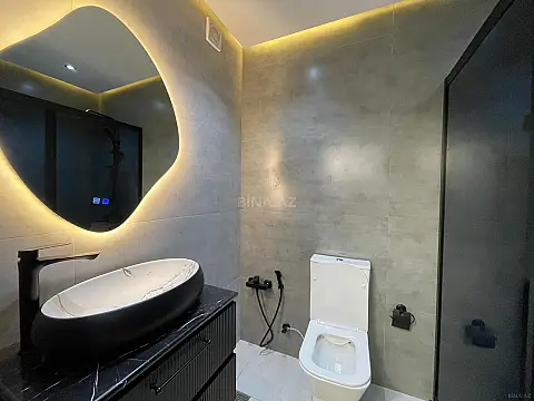 Satılır 2 otaqlı mənzil 84 m²