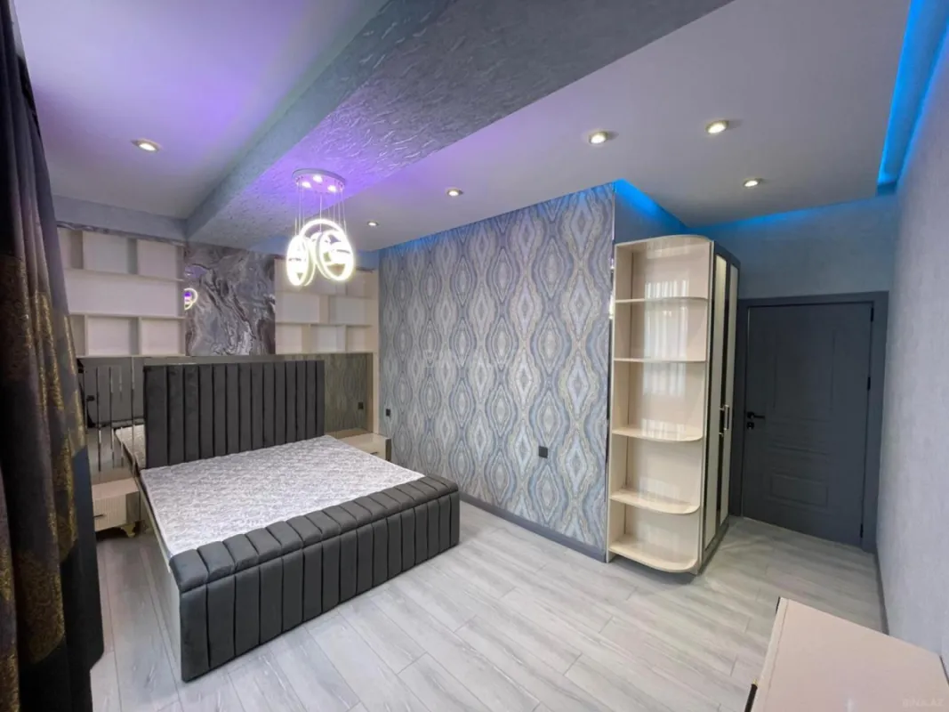 Satılır 2 otaqlı mənzil 84 m²