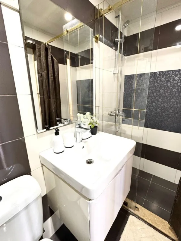 Kirayə verilir 2 otaqlı mənzil 46 m²